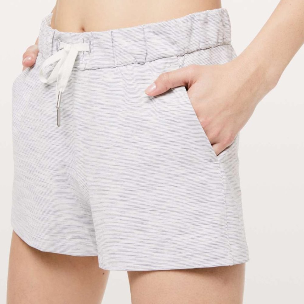 EUC Lululemon Only the Fly Pull on Shorts in We are from space Gray Sz 2